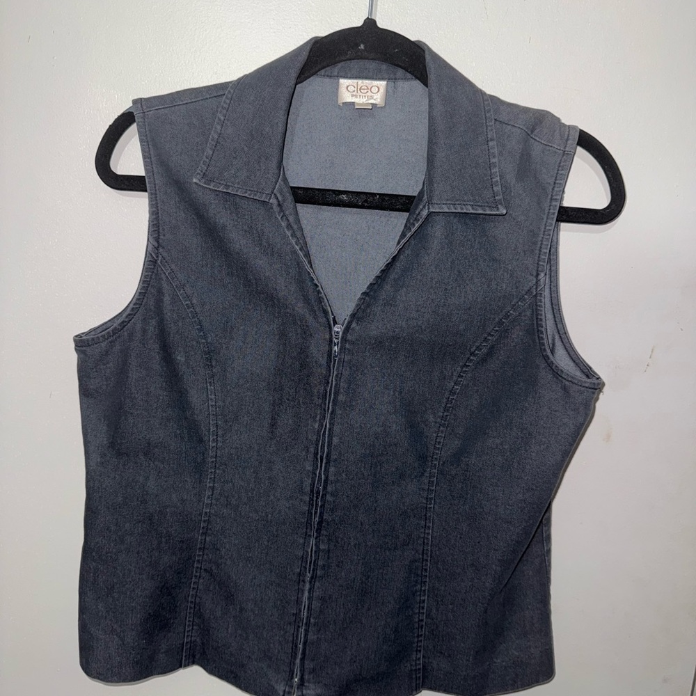 Cleo Gray Sleeveless Jacket
